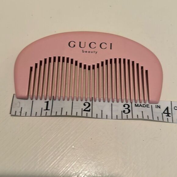 Gucci Beauty Mini Hair Comb Pastel Pink Minimalist Luxury Travel Cosmetic Bag main image 5